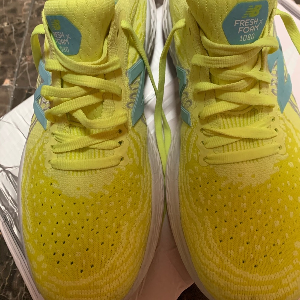 WORN TWICE ~New Balance Fresh Foam 1080